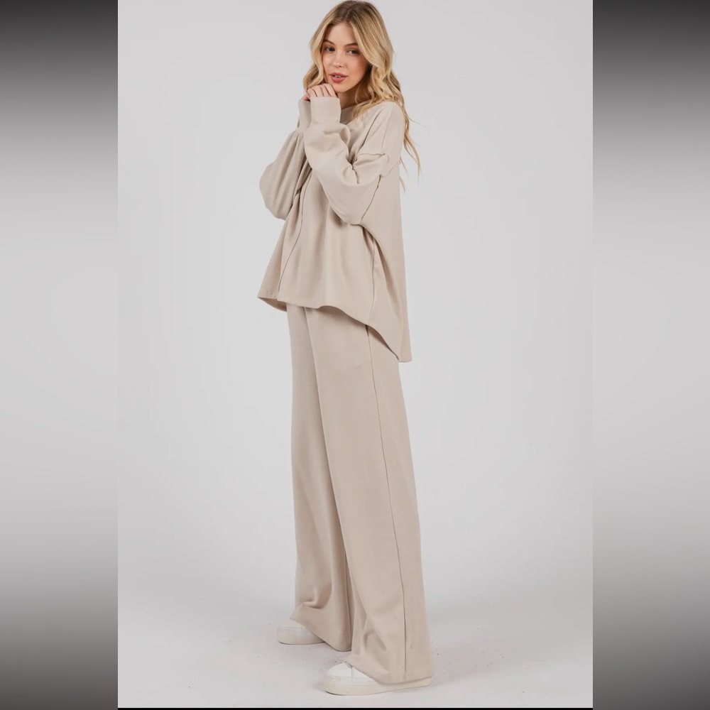 ✨RESTOCKED✨Fabulous Wide Leg pants and Top Set - Picture 3 of 5
